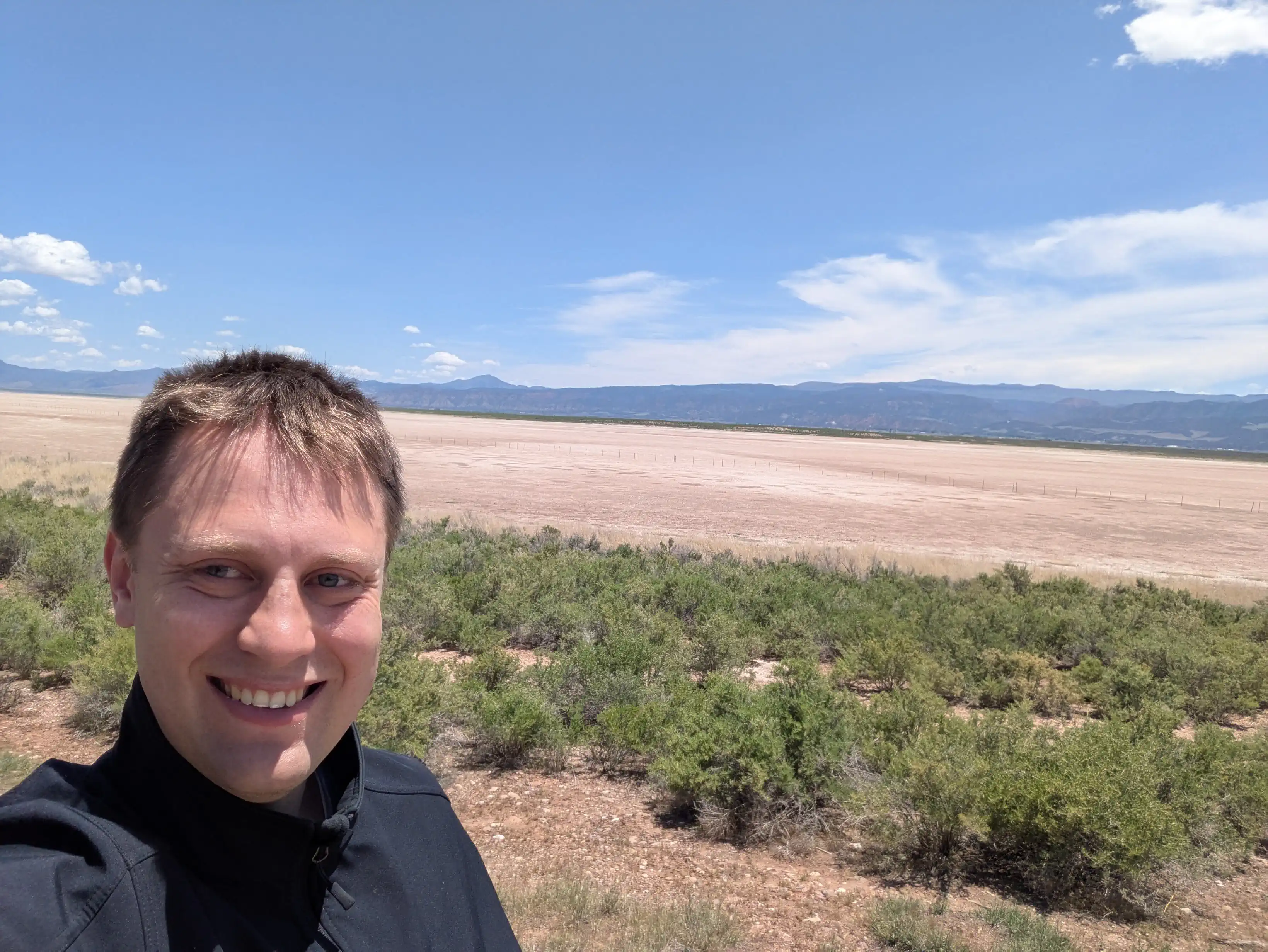 Selfie in front of the little salt lake.